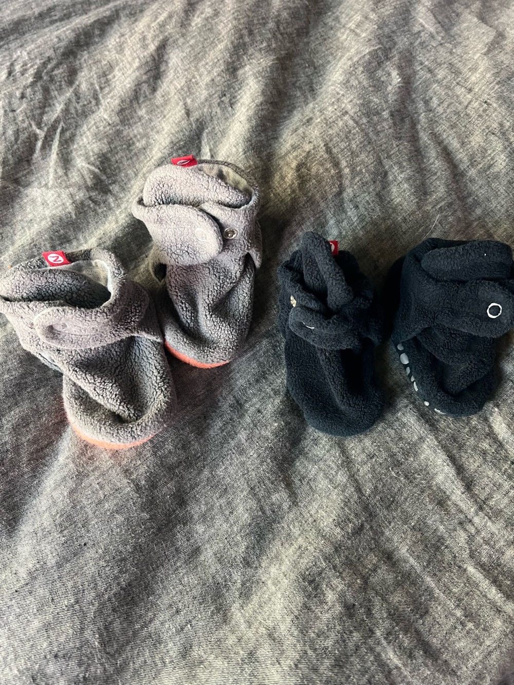 2 pairs! Zutano Fleece Baby Booties in Gray with orange Trim and Black Pair